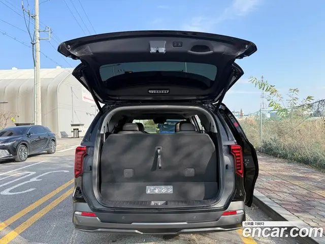 Kia Carnival 2025 1.6 автомат (гидро), миниатюра 9 Kia Carnival 2025 1.6 автомат (гидро), миниатюра 9