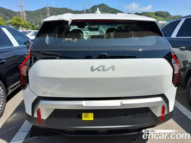 Kia EV3 2026 0.4 автомат (гидро), миниатюра 4 Kia EV3 2026 0.4 автомат (гидро), миниатюра 4