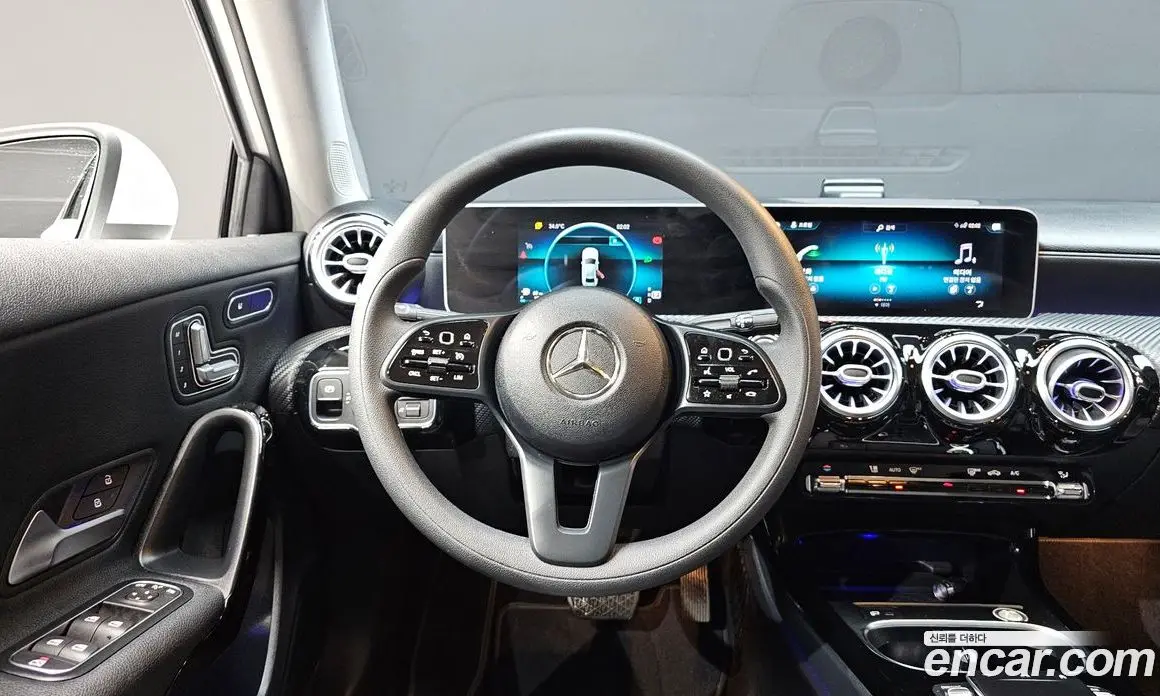 Mercedes-Benz A-Class 2020 2.0 автомат (гидро), фото 13