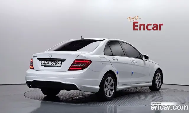 Mercedes-Benz C-Class 2012 1.8 автомат (гидро), миниатюра 2