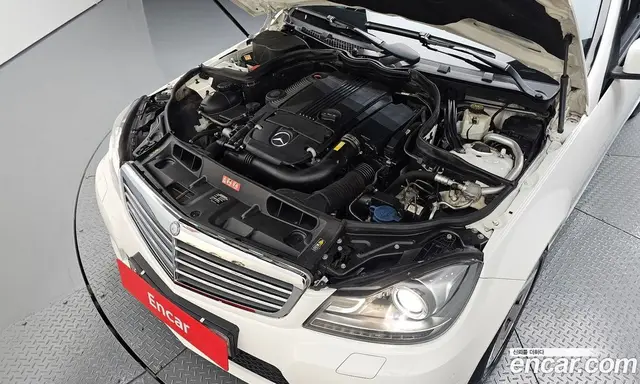 Mercedes-Benz C-Class 2012 1.8 автомат (гидро), миниатюра 6