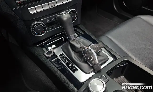 Mercedes-Benz C-Class 2012 1.8 автомат (гидро), миниатюра 9