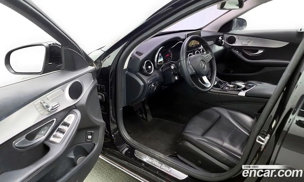 Mercedes-Benz C-Class 2017 2.0 автомат (гидро), фото 10