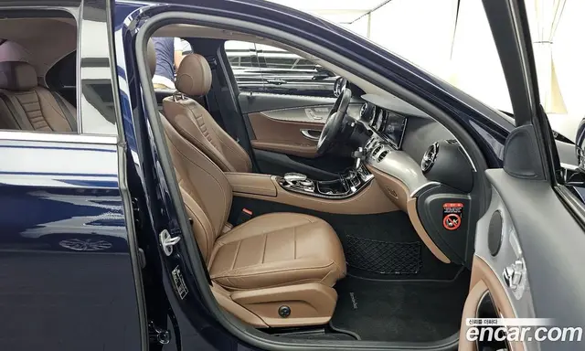 Mercedes-Benz E-Class 2018 2.0 автомат (гидро), миниатюра 11