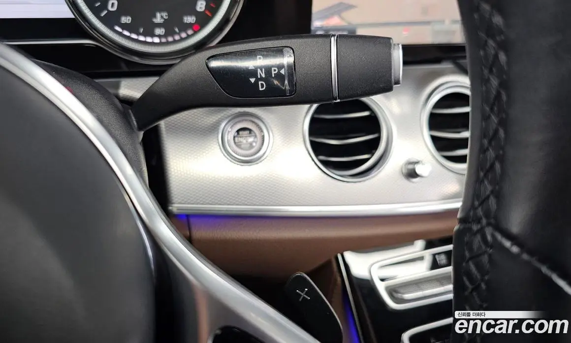 Mercedes-Benz E-Class 2018 2.0 автомат (гидро), фото 9