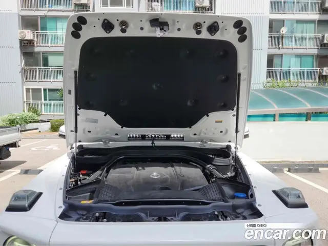 Mercedes-Benz G-Class 2025 3.0 автомат (гидро), миниатюра 6