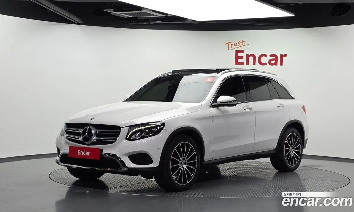 Mercedes-Benz GLC-Class 2016 2.1 автомат (гидро), фото 1 Mercedes-Benz GLC-Class 2016 2.1 автомат (гидро), фото 1