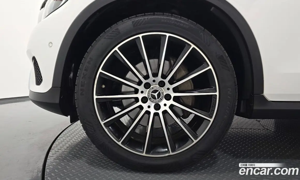 Mercedes-Benz GLC-Class 2016 2.1 автомат (гидро), фото 5 Mercedes-Benz GLC-Class 2016 2.1 автомат (гидро), фото 5