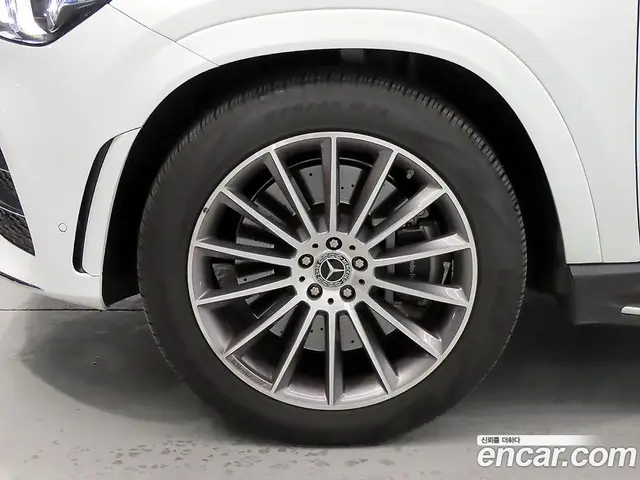 Mercedes-Benz GLE-Class 2023 3.0 автомат (гидро), миниатюра 5 Mercedes-Benz GLE-Class 2023 3.0 автомат (гидро), миниатюра 5