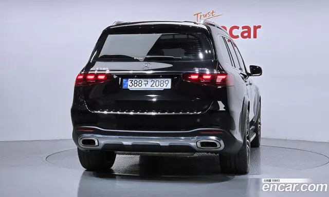 Mercedes-Benz GLS-Class 2023 4.0 автомат (гидро), миниатюра 4