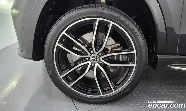 Mercedes-Benz GLS-Class 2023 4.0 автомат (гидро), миниатюра 5