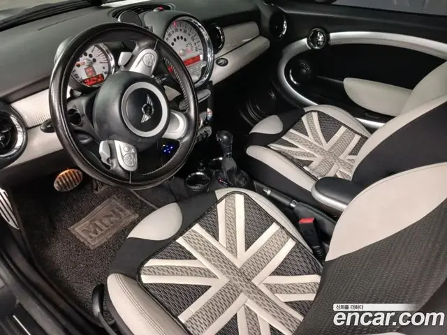 Mini Cooper 2010 1.6 автомат (гидро), миниатюра 6 Mini Cooper 2010 1.6 автомат (гидро), миниатюра 6