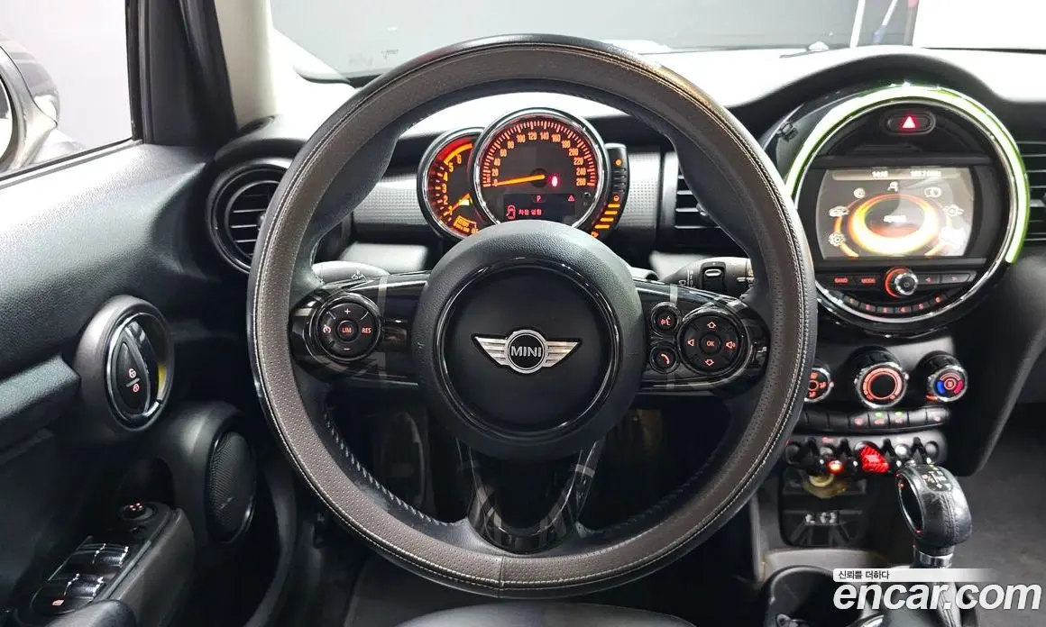 Mini Cooper 2015 1.5 автомат (гидро), фото 12