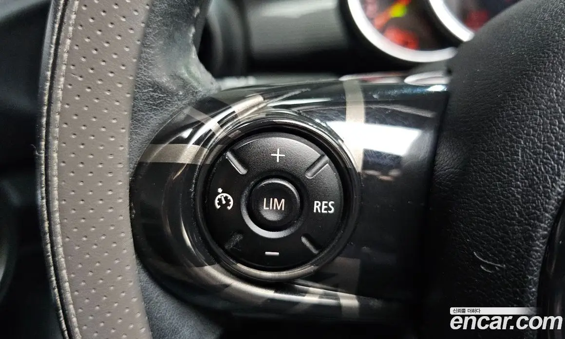 Mini Cooper 2015 1.5 автомат (гидро), фото 17