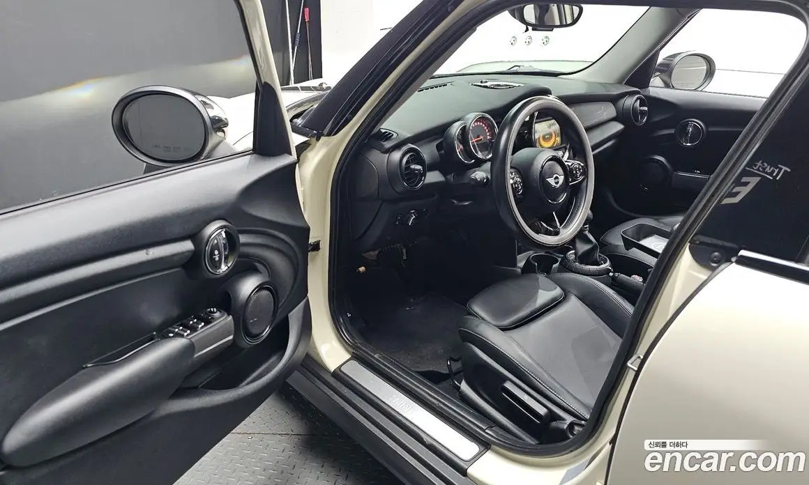Mini Cooper 2015 1.5 автомат (гидро), фото 10