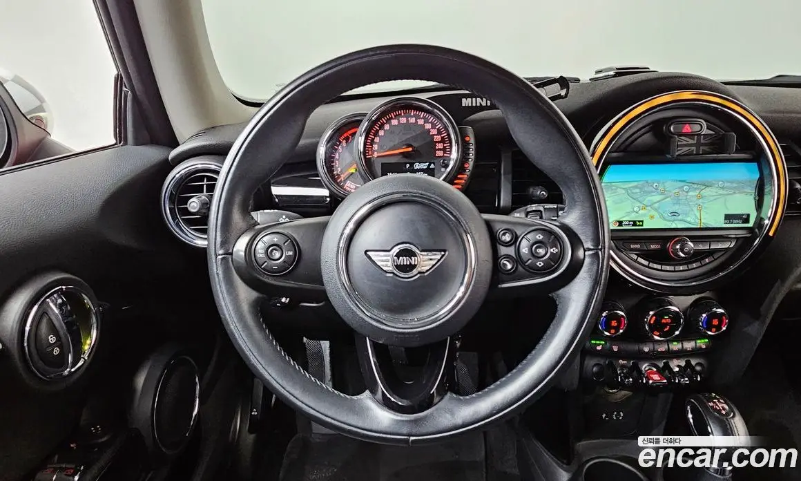 Mini Cooper 2017 1.5 автомат (гидро), фото 13