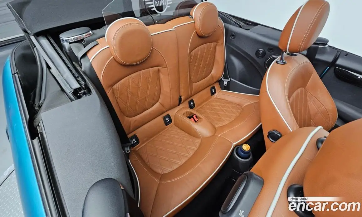 Mini Cooper Convertible 2016 2.0 автомат (гидро), фото 12 Mini Cooper Convertible 2016 2.0 автомат (гидро), фото 12