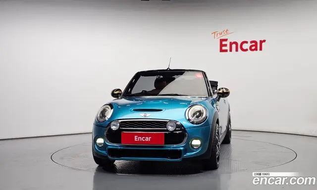 Mini Cooper Convertible 2016 2.0 автомат (гидро), миниатюра 3 Mini Cooper Convertible 2016 2.0 автомат (гидро), миниатюра 3