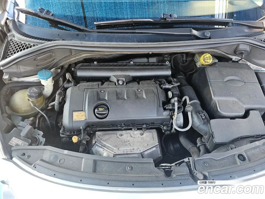 Peugeot 207 2009 1.6 автомат (гидро), фото 9 Peugeot 207 2009 1.6 автомат (гидро), фото 9