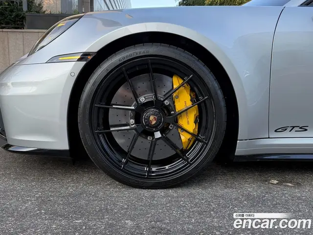 Porsche 911 2025 3.6 автомат (гидро), миниатюра 5 Porsche 911 2025 3.6 автомат (гидро), миниатюра 5