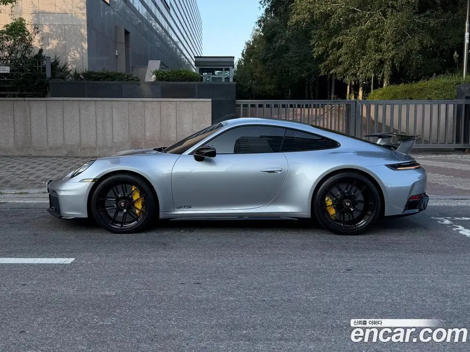 Porsche 911 2025 3.6 автомат (гидро), фото 6 Porsche 911 2025 3.6 автомат (гидро), фото 6