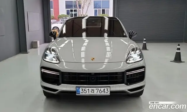 Porsche Cayenne, 2023, 20 926 км