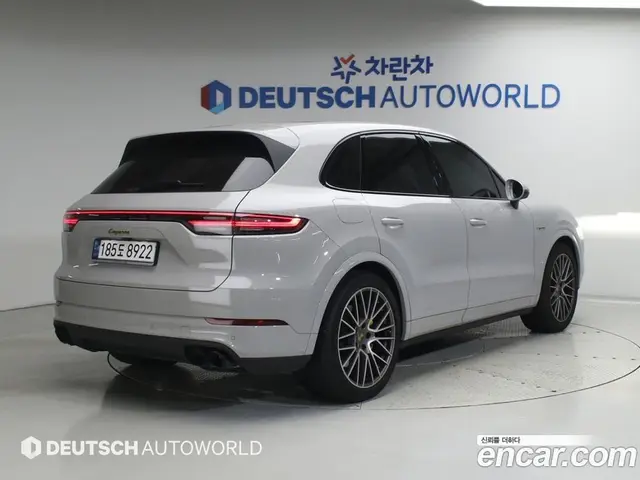 Porsche Cayenne 2023 3.0 автомат (гидро), миниатюра 3 Porsche Cayenne 2023 3.0 автомат (гидро), миниатюра 3