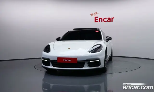 Porsche Panamera 2019 3.0 автомат (гидро), миниатюра 3