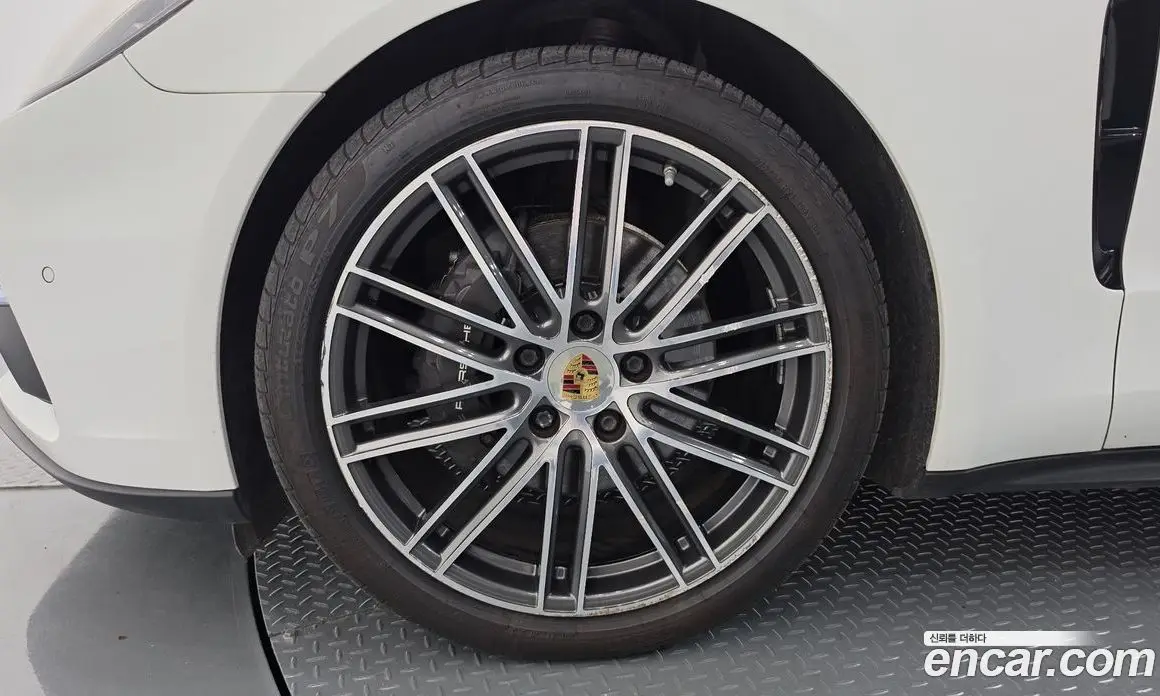 Porsche Panamera 2019 3.0 автомат (гидро), фото 5
