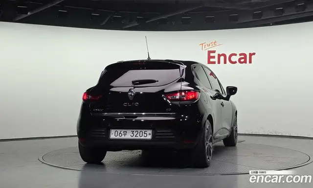 Renault (Samsung) Cilo 2018 1.5 автомат (гидро), миниатюра 4 Renault (Samsung) Cilo 2018 1.5 автомат (гидро), миниатюра 4