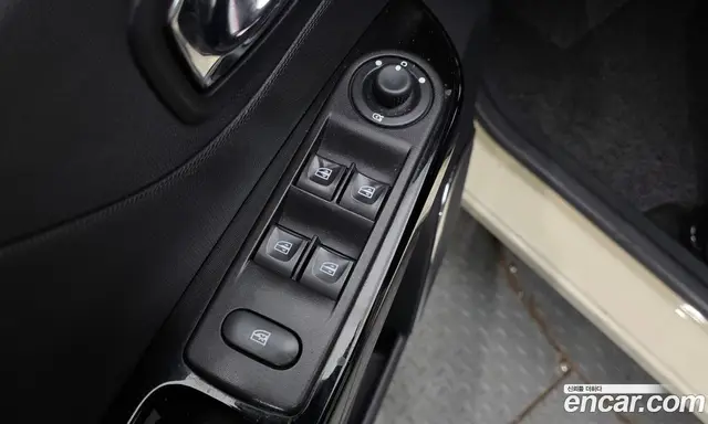 Renault (Samsung) QM3 2015 1.5 автомат (гидро), миниатюра 11 Renault (Samsung) QM3 2015 1.5 автомат (гидро), миниатюра 11