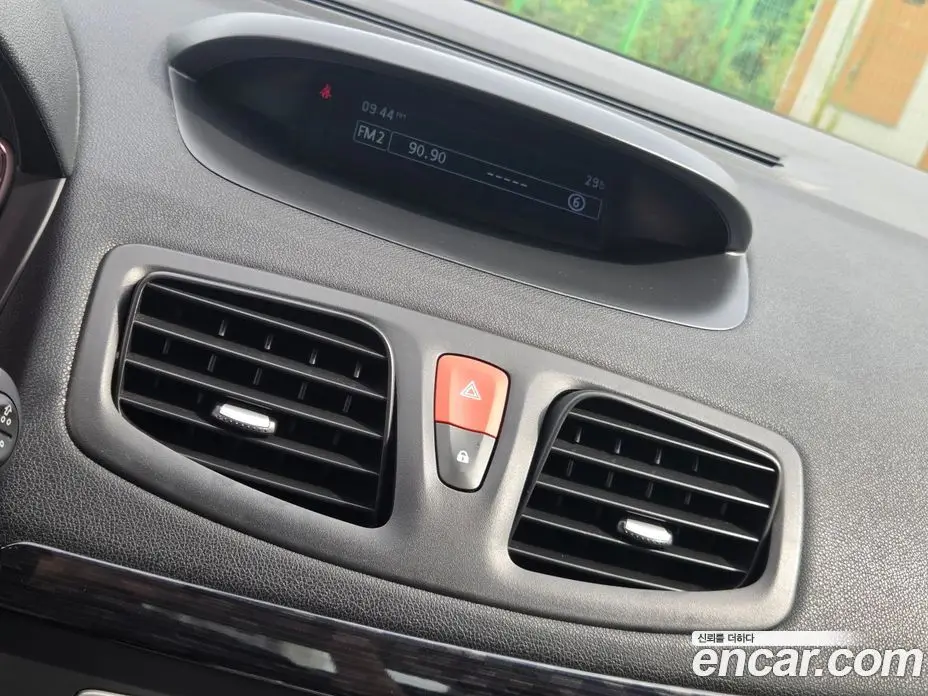 Renault (Samsung) SM3 2014 1.6 автомат (гидро), фото 17 Renault (Samsung) SM3 2014 1.6 автомат (гидро), фото 17