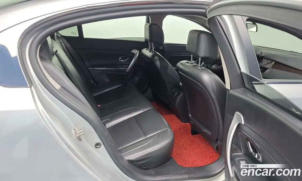 Renault (Samsung) SM5 2015 2.0 автомат (гидро), фото 12 Renault (Samsung) SM5 2015 2.0 автомат (гидро), фото 12