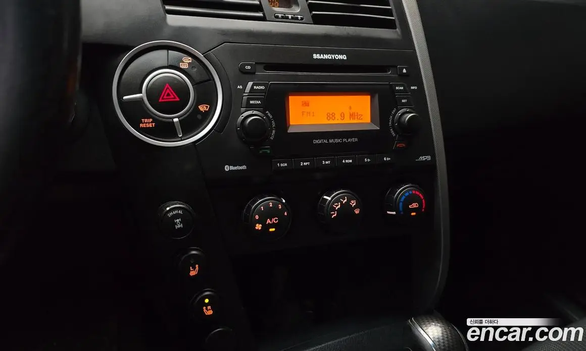 SsangYong Korando 2013 2.0 автомат (гидро), фото 15