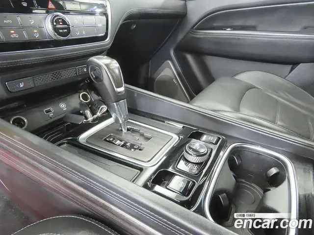 SsangYong Rexton 2017 2.2 автомат (гидро), миниатюра 11
