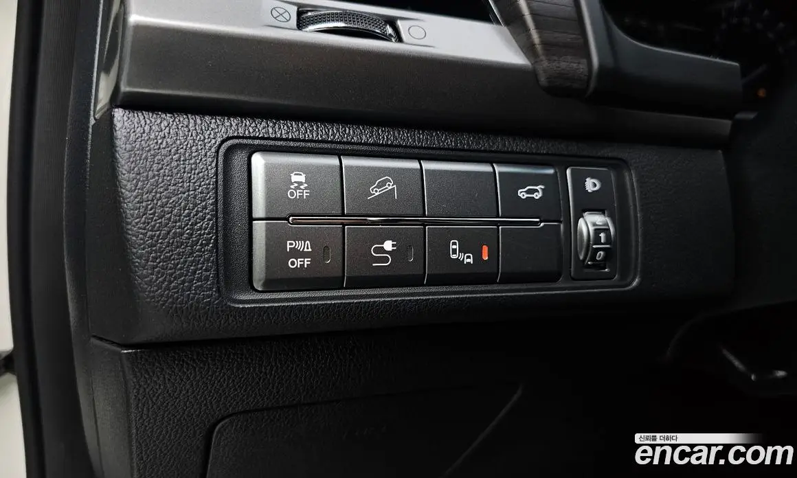SsangYong Rexton 2019 2.2 автомат (гидро), фото 17 SsangYong Rexton 2019 2.2 автомат (гидро), фото 17
