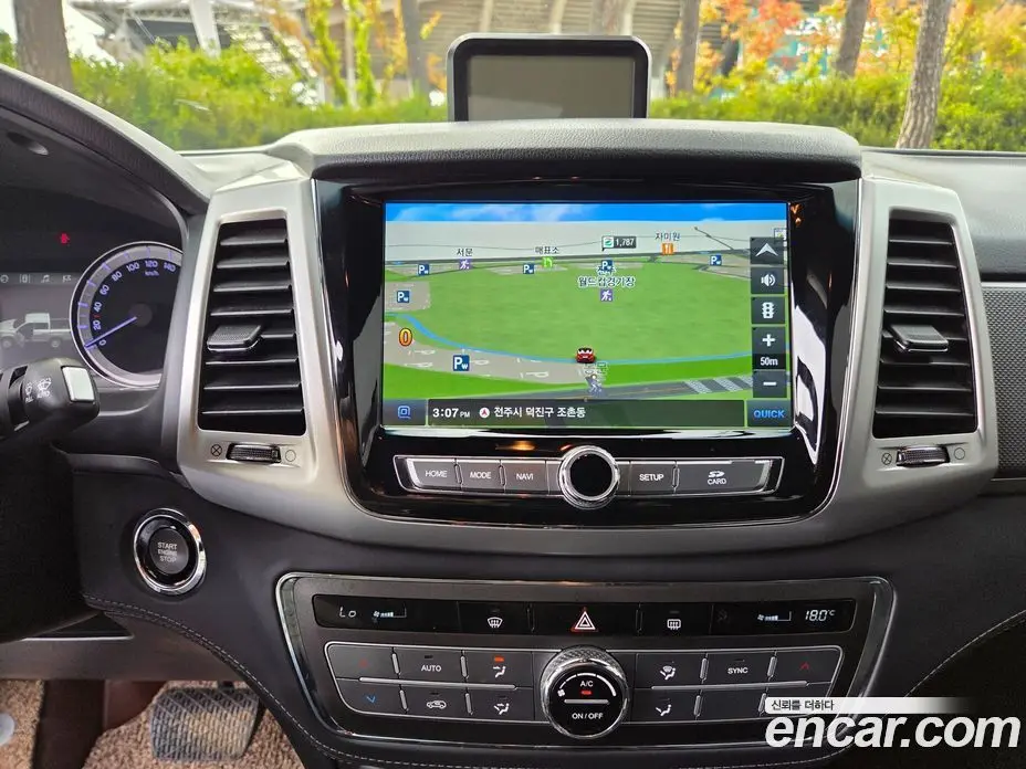 SsangYong Rexton 2019 2.2 автомат (гидро), фото 8
