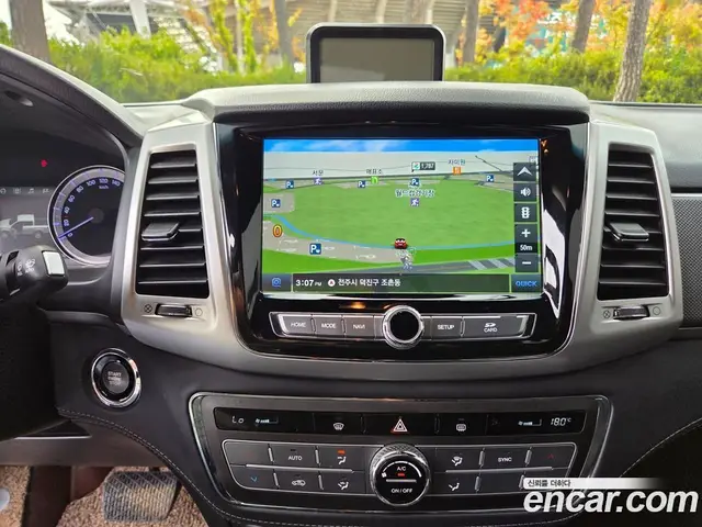 SsangYong Rexton 2019 2.2 автомат (гидро), миниатюра 8