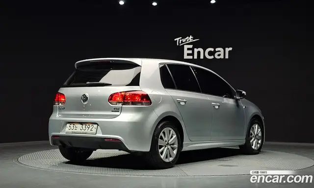 Volkswagen Golf 2012 1.6 автомат (гидро), миниатюра 2