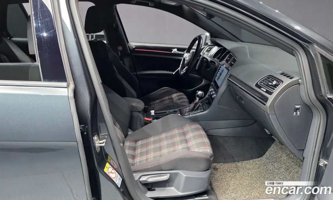 Volkswagen Golf 2016 2.0 автомат (гидро), фото 11 Volkswagen Golf 2016 2.0 автомат (гидро), фото 11