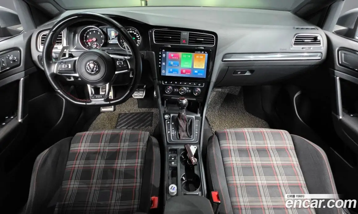 Volkswagen Golf 2016 2.0 автомат (гидро), фото 7 Volkswagen Golf 2016 2.0 автомат (гидро), фото 7