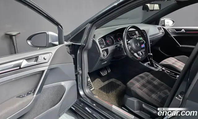 Volkswagen Golf 2016 2.0 автомат (гидро), миниатюра 10 Volkswagen Golf 2016 2.0 автомат (гидро), миниатюра 10