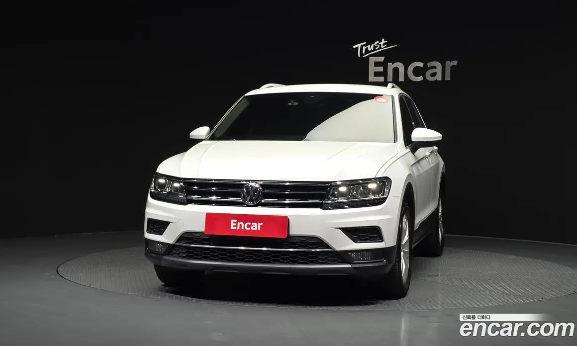 Volkswagen Tiguan 2020 2.0 автомат (гидро), фото 3