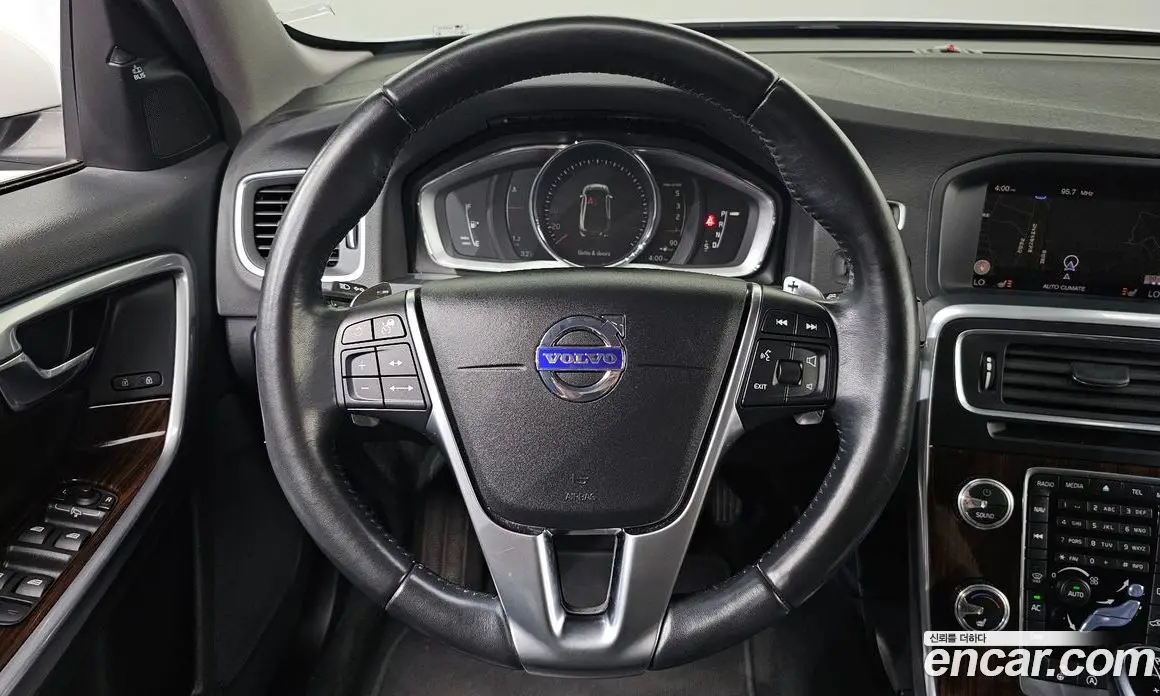 Volvo S60 2017 2.0 автомат (гидро), фото 15