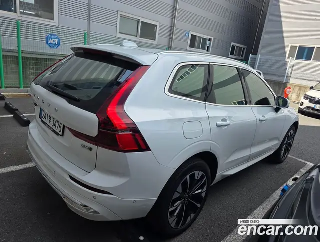 Volvo XC60 2025 2.0 автомат (гидро), миниатюра 2 Volvo XC60 2025 2.0 автомат (гидро), миниатюра 2