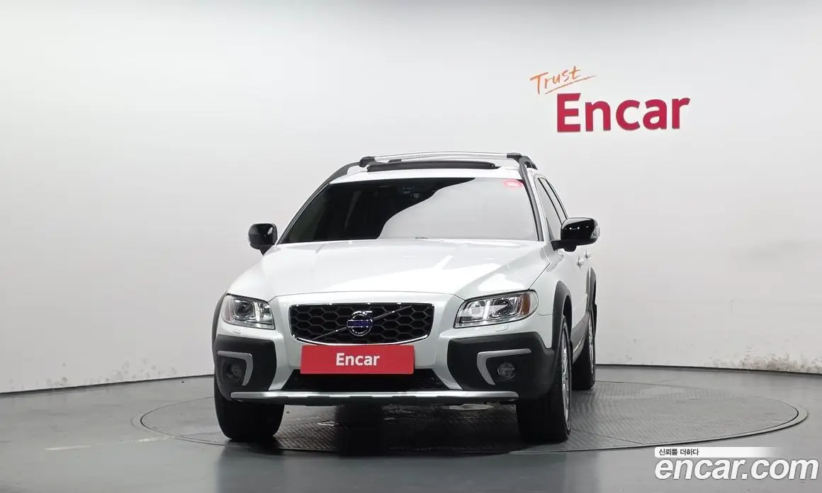 Volvo XC70 2016 2.0 автомат (гидро), фото 3 Volvo XC70 2016 2.0 автомат (гидро), фото 3