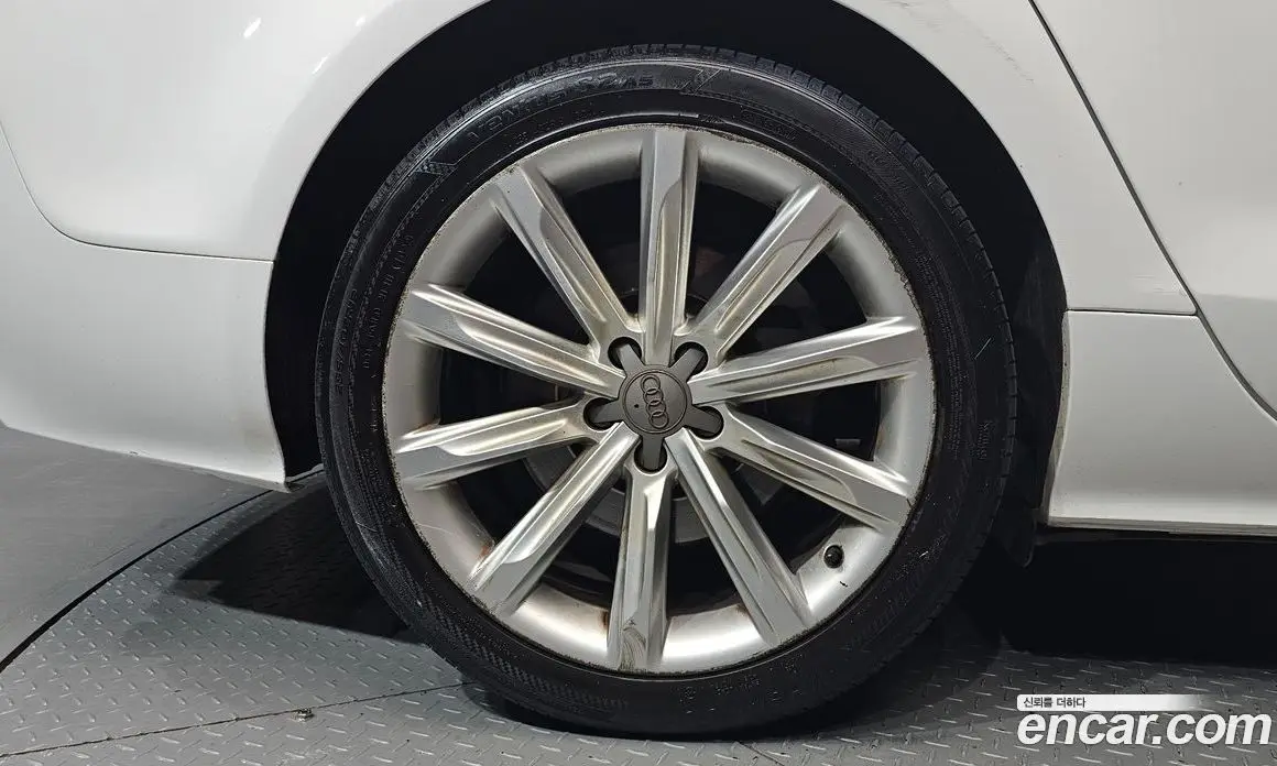 Audi A7 2013 3.0 автомат (гидро), фото 5