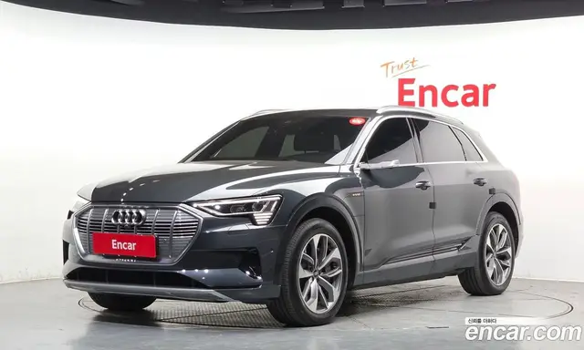 Audi e-tron, 2020, 46 970 км