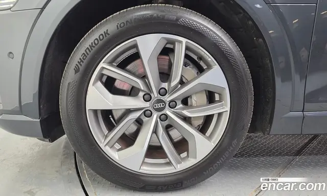 Audi e-tron 2020 0.2 автомат (гидро), миниатюра 5 Audi e-tron 2020 0.2 автомат (гидро), миниатюра 5
