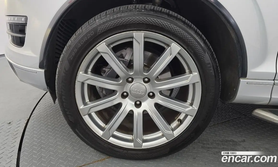 Audi Q7 2015 3.0 автомат (гидро), фото 5